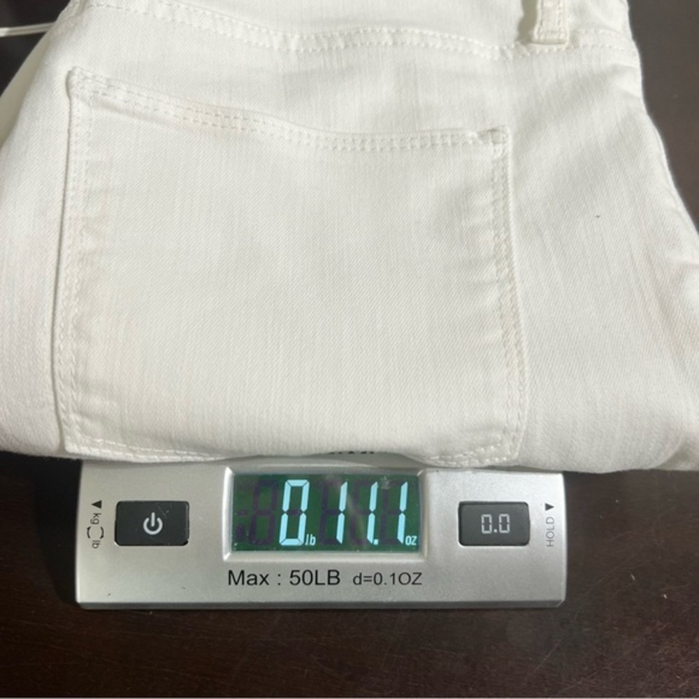Universal Thread White Denim Shorts 14/32R | Summer Classic,‎ BBQ-Approved - Picture 11 of 11